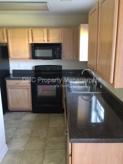 Updated Townhome in a quiet neighborhood property image