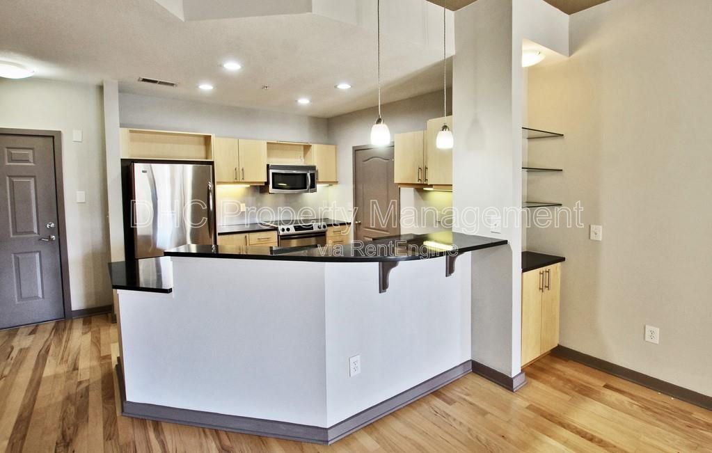 Modern 2-Bedroom Condo in Atlantic Station, Walkable Midtown Living property image