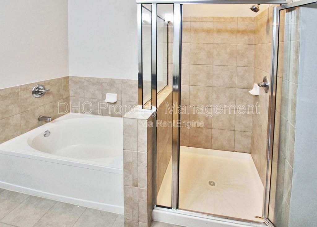Modern 2-Bedroom Condo in Atlantic Station, Walkable Midtown Living property image