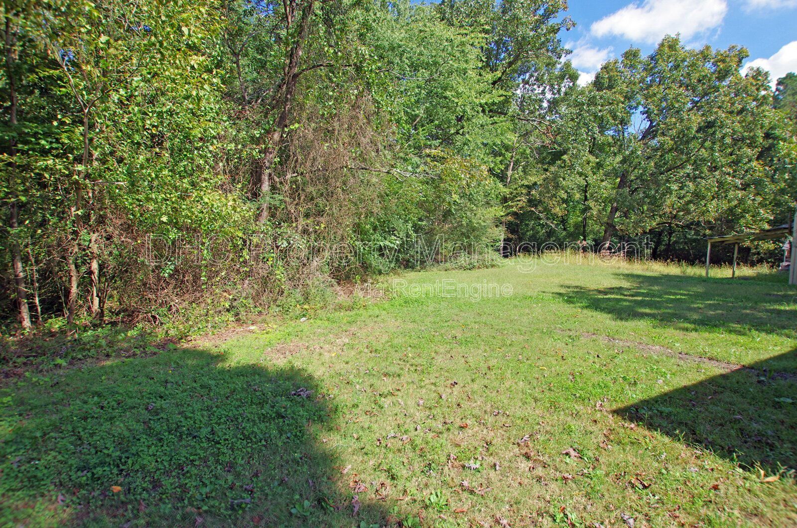 Charming 2-Bedroom Home in Riverdale, Convenient Location. property image