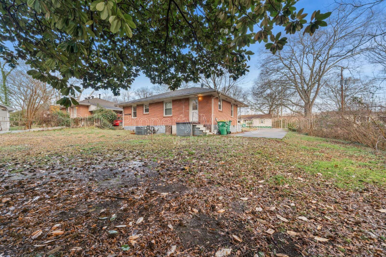 Updated 3BR Ranch Near Starr Park | Easy Access to I-75 & Airport property image
