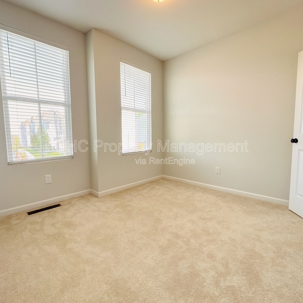 Stunning 4BR/3.5BA Corner Townhome – Newly Built 2024 property image