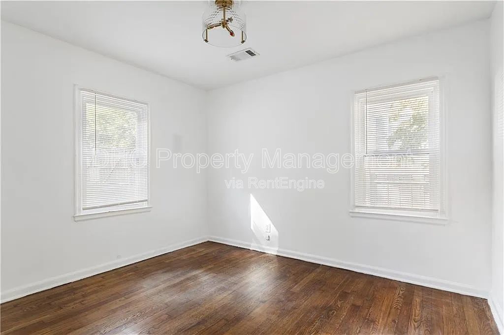 Charming and Cozy with Spacious Layout Home • Minutes to BeltLine & West End property image