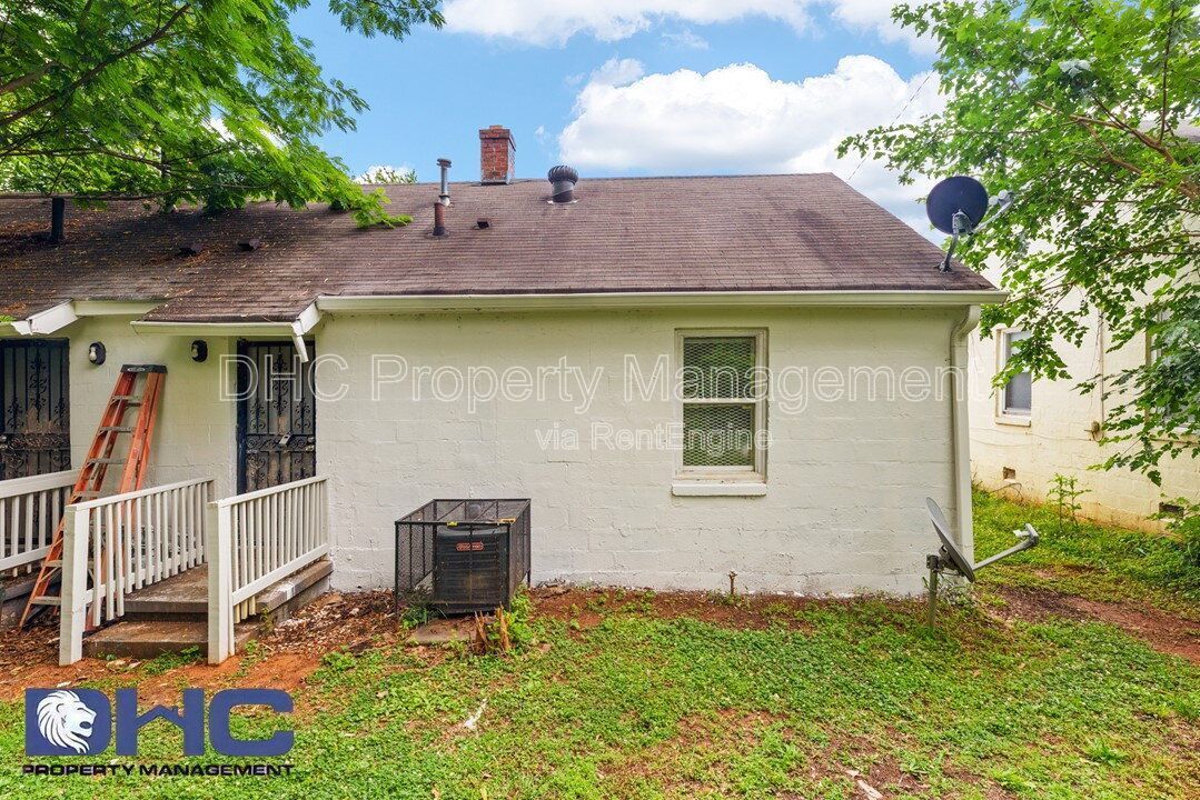 BeltLine Access Living — Modern 2BR in West End property image